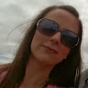 Meet your Posher, Adrienne